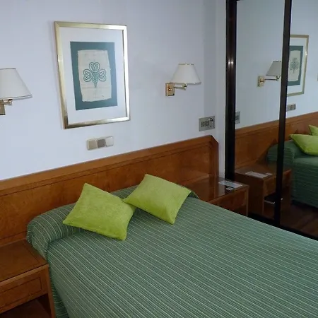 Don Carmelo فندق