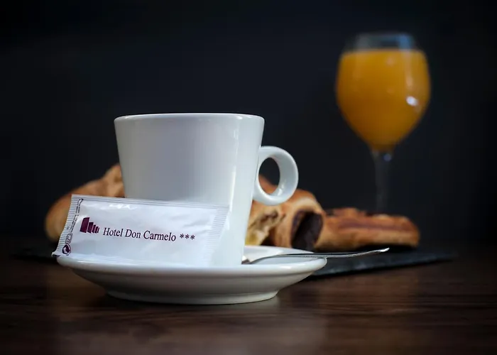 唐卡梅洛酒店 3*